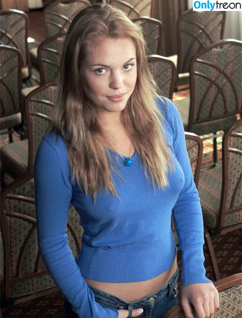 Agnes Bruckner nude photo #0037 (agnesbruckner / agnesbruckner1)