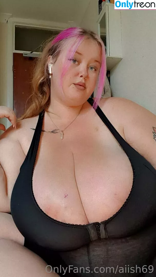 aiish69 nude photo #0074 (aiish69)