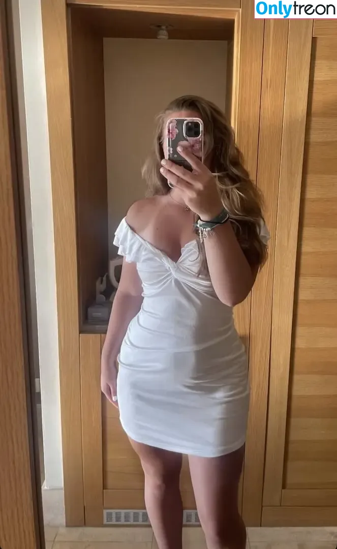 aileen.slf nude photo #0156 (aileen.slf)