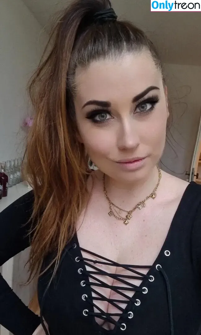 Ailenax nude photo #0067 (Ailenax_DJane)