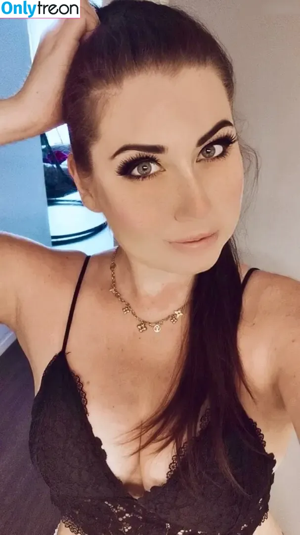 Ailenax nude photo #0071 (Ailenax_DJane)