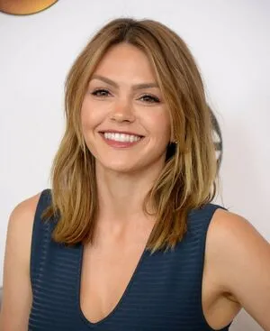 Aimee Richelle Teegarden / aimeeteegarden фото голая #0061