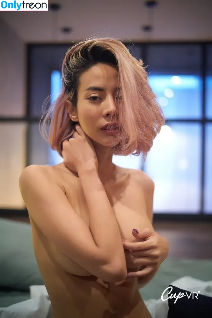 aimeewinamp nude photo #0060 (aimee_winamp / joliewinamp)