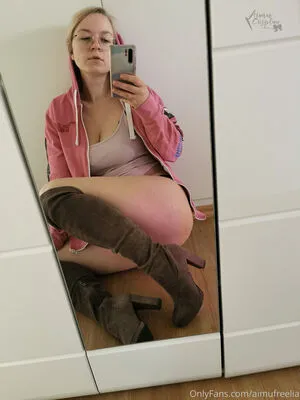  nude photo #0009