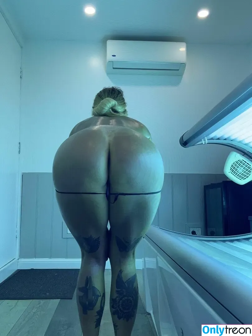 Ainslie Gardiner nude photo #0030 (ainnnnnsgg / ainsliegardiner / u174567403)