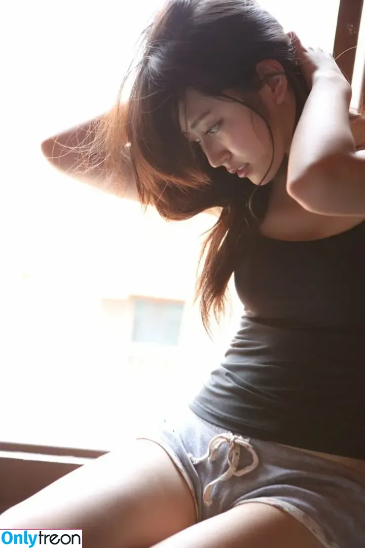 Airi Suzuki nude photo #0026 (airisuzuki_official_uf)