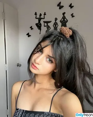 Aishwarya Harishankar / aishwaryaharishankar nude photo #0136