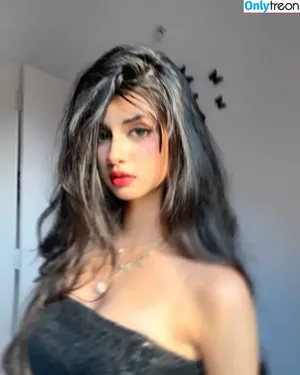 Aishwarya Harishankar / aishwaryaharishankar nude photo #0138