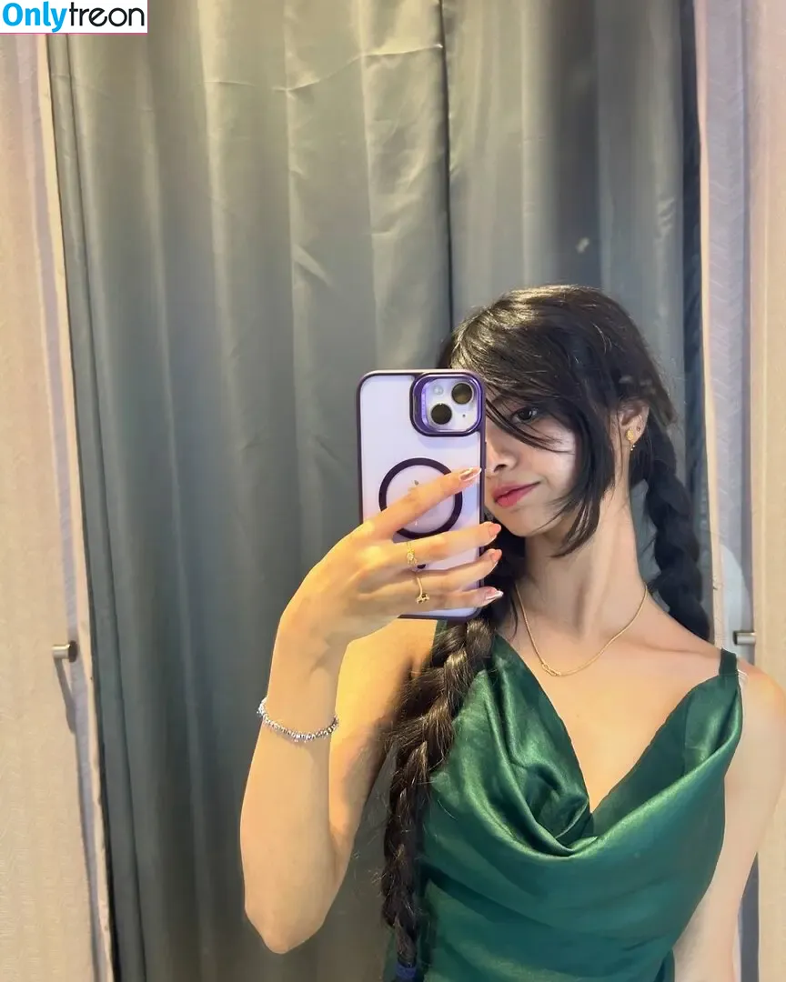 Aishwarya Harishankar nude photo #0128 (aishwaryaharishankar)