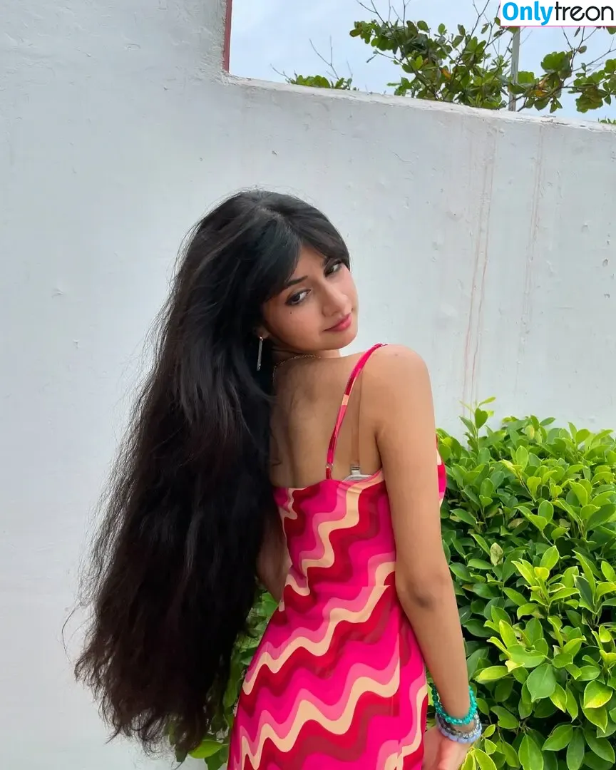 Aishwarya Harishankar nude photo #0144 (aishwaryaharishankar)