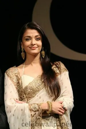 Aishwarya Rai / aishwaryaraibachchan_arb фото голая #0002