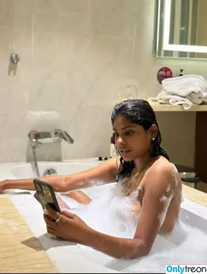 Aishwarya Vadivu / call_me_black_forest_aishu_143 фото голая #0045