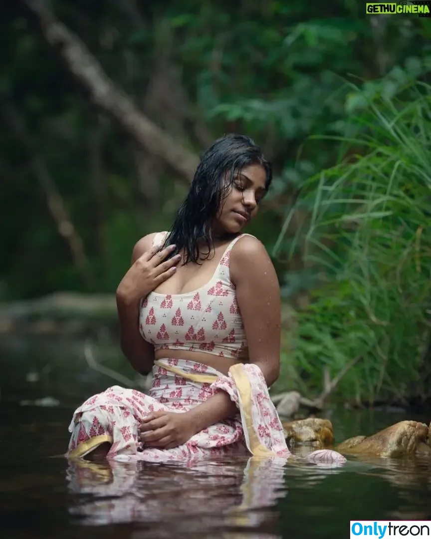 Aishwarya Vadivu nude photo #0063 (call_me_black_forest_aishu_143)