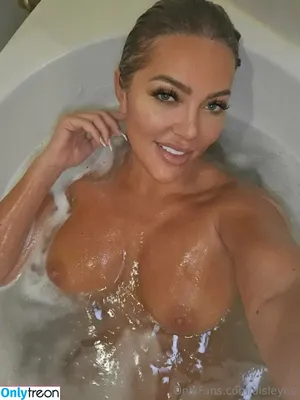 Aisleyne Horgan-Wallace / aisleyne1 nude photo #0531
