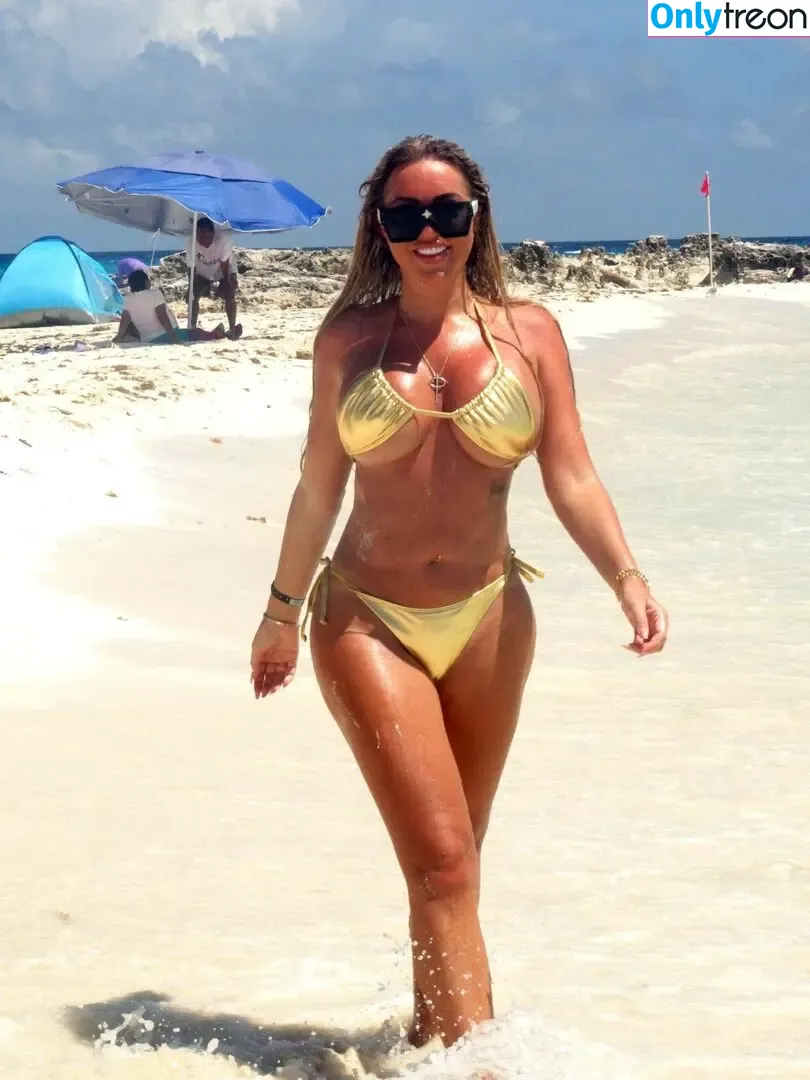 Aisleyne Horgan-Wallace nude photo #0556 (aisleyne1)
