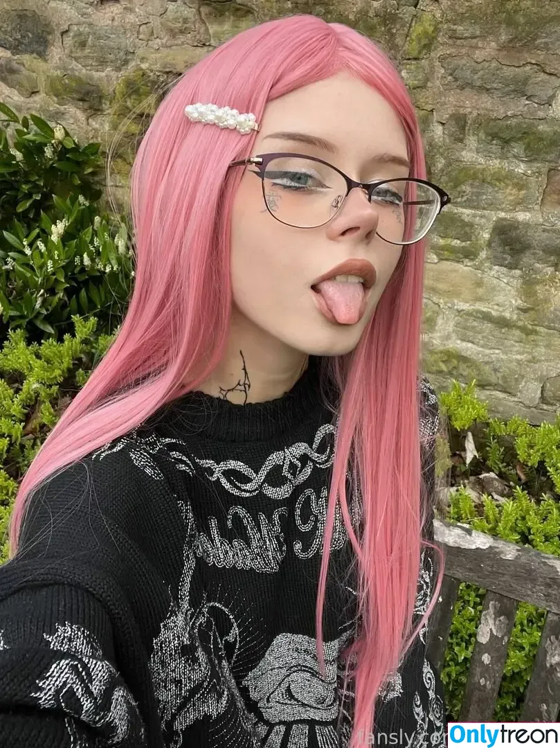 AizaOMG nude photo #0016 (AizaOMG)