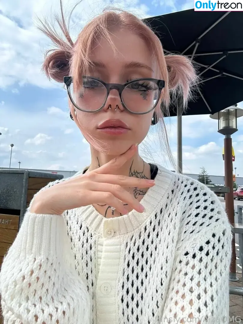 AizaOMG nude photo #0027 (AizaOMG)