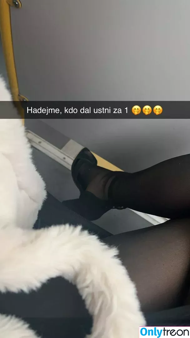 ajisek_k голая photo #0312 (ajinkaily / andulavyhrala / anuskatzz)