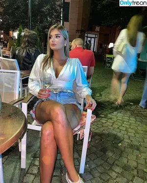 Ajla Dautovic / dautovicajla_ nude photo #0009