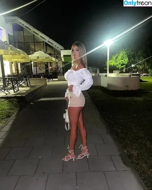 Ajla Dautovic / dautovicajla_ nude photo #0011