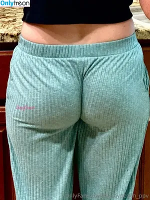 ajuicypeach_ppv / justpeachyplays nude photo #0033
