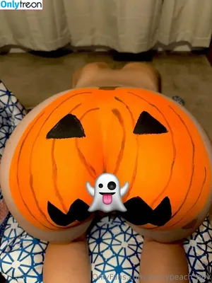 ajuicypeach_ppv / justpeachyplays nude photo #0051