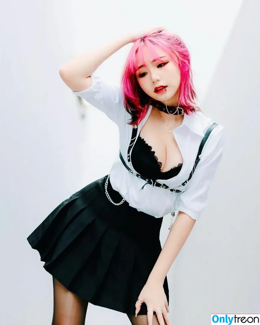Akaei Ray nude photo #0015 (akaei_ray / akaeiray)