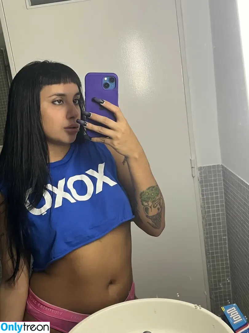 akarandomhoe nude photo #0012 ( / 23moli / moli23 / molimyers / molimyers23)