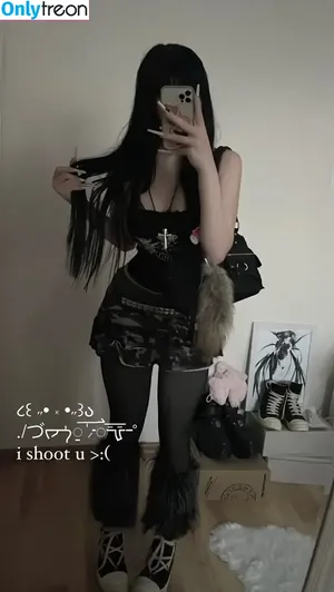 Akasukye nude photo #0003