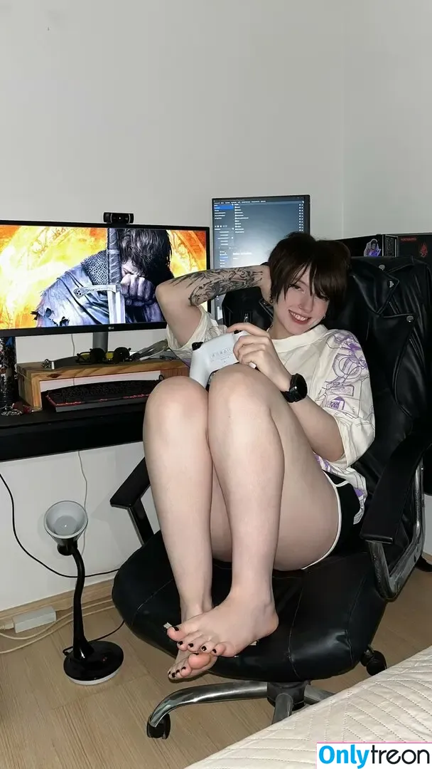 Akemy Sama голая photo #1073 (akemi101xoxo / akemy.sama)