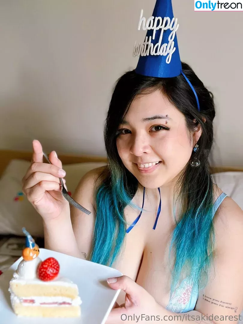 Akidearest nude photo #0122 (cutelilkitten)