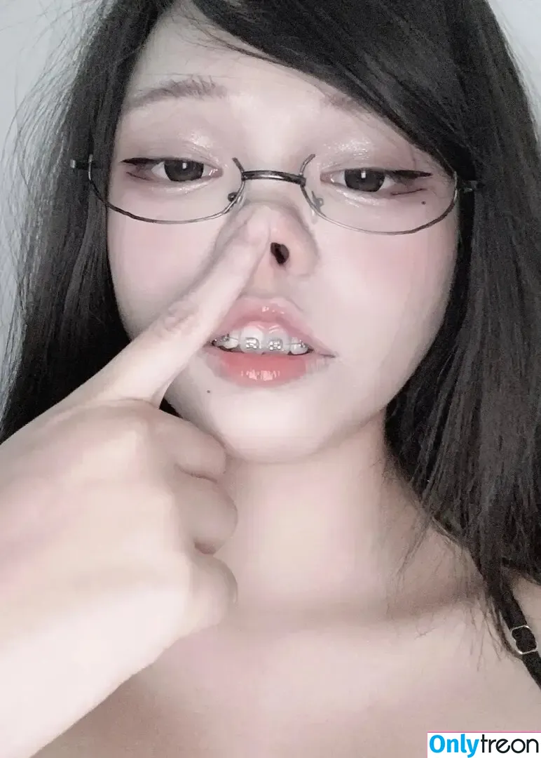 Akihira nude photo #0119 (akihirx / akiraakira9u9 / xkihira)