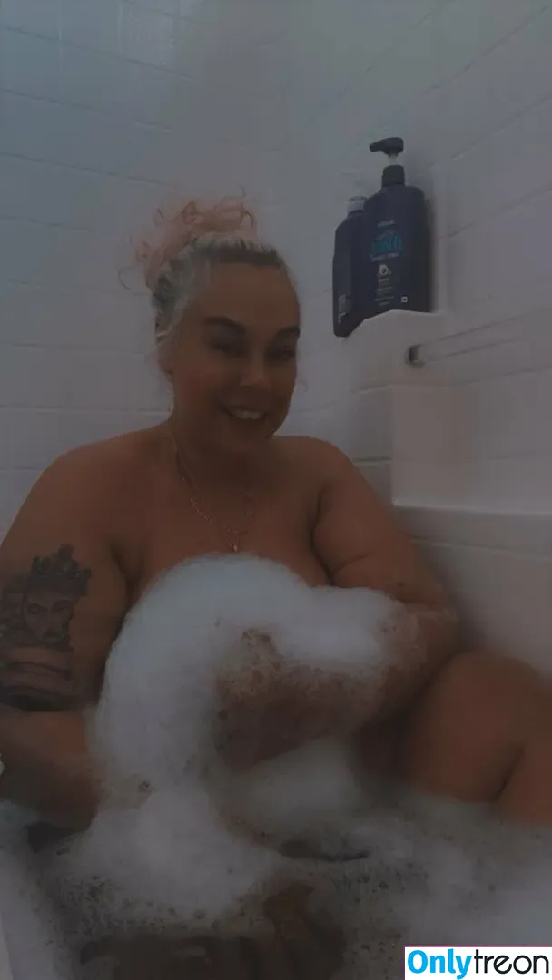 akiliahightower32 nude photo #0010 (kalilove_420)