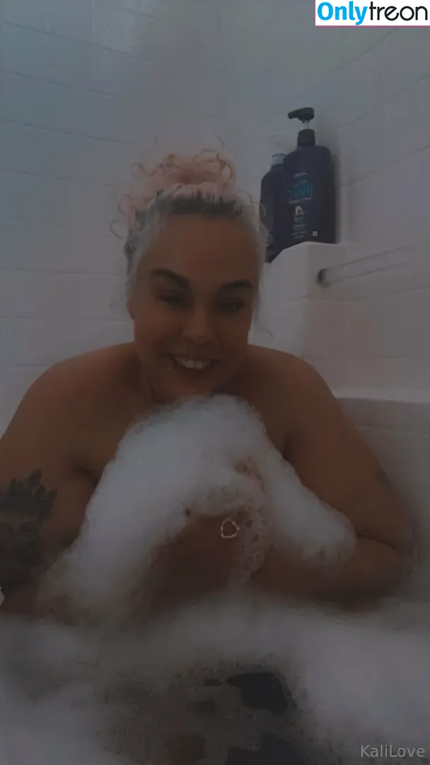 akiliahightower32 nude photo #0011 (kalilove_420)