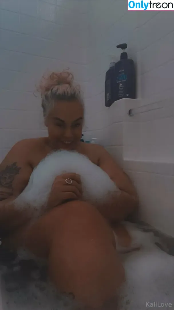 akiliahightower32 nude photo #0012 (kalilove_420)