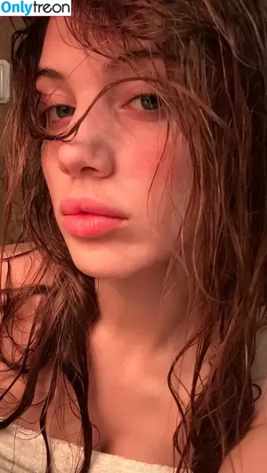 akyuliych nude