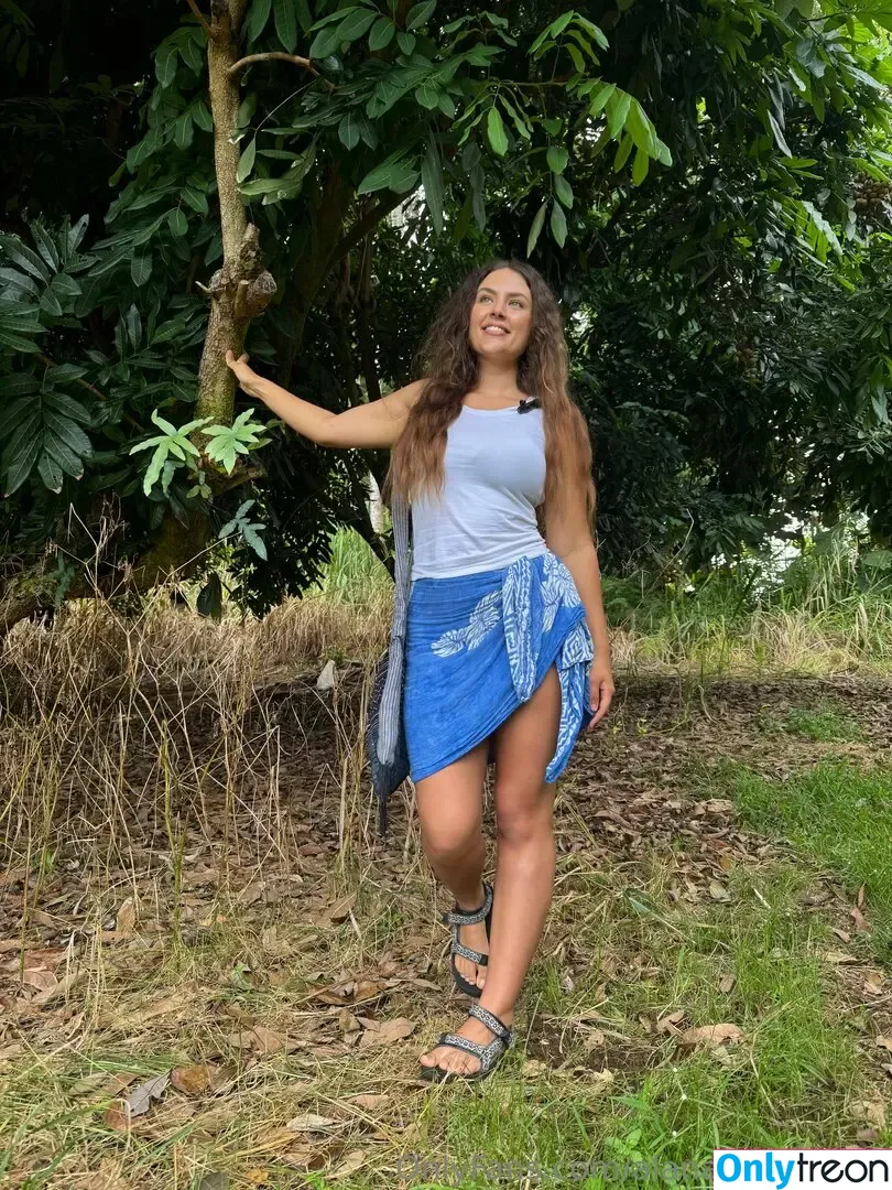 alanainparadise nude photo #0005 (alanainparadise)