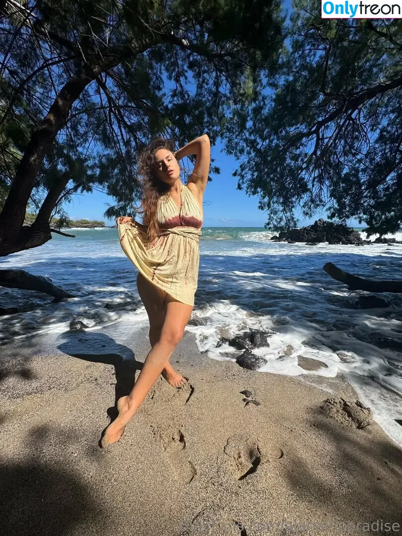 alanainparadise голая photo #0033 (alanainparadise)