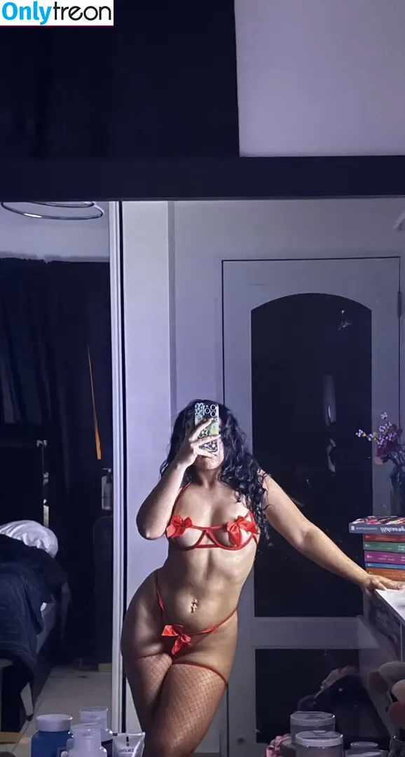 Alanis Vargas nude photo #0008 (2alifav / tropical_cherry4)