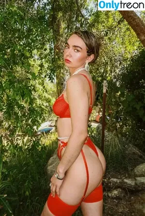  nude photo #0007