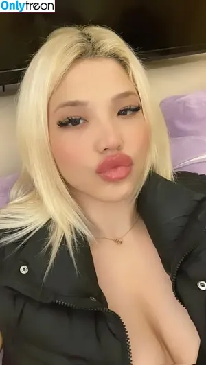  nude photo #0007