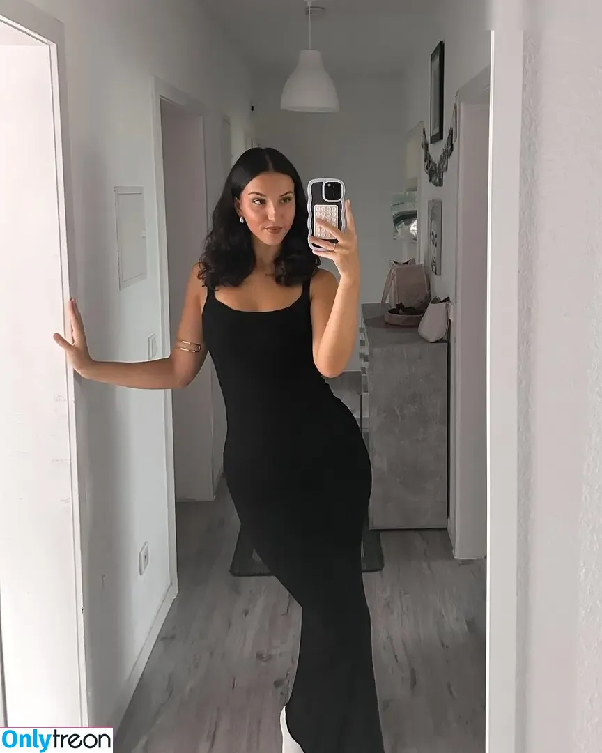 Albina.wdt nude photo #0017 (Albina.wdt)