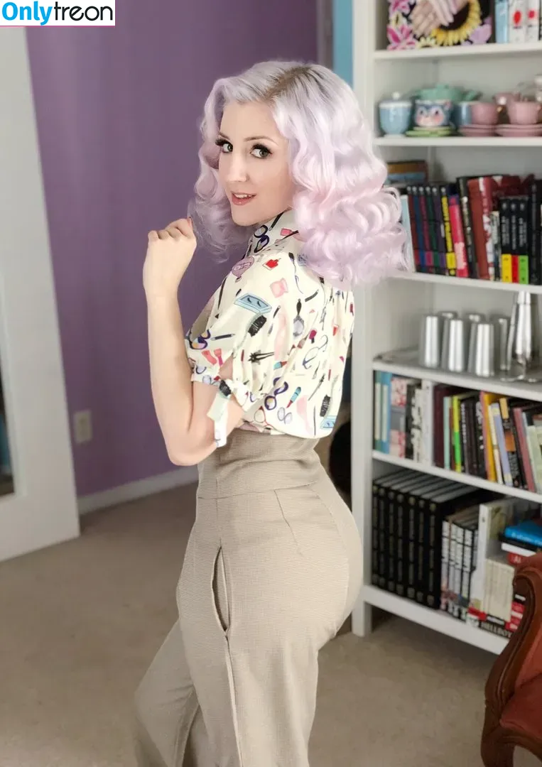 ALBinwonderland nude photo #0006 (ALBinwonderland)