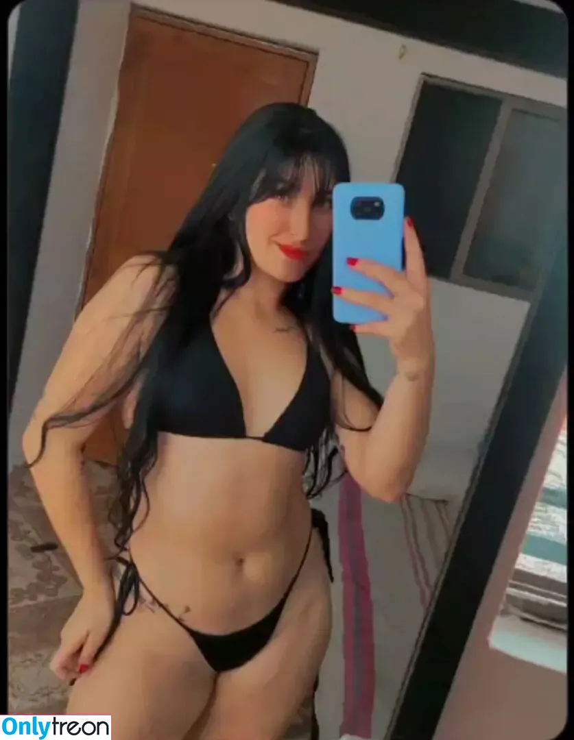 Alejandra Gaviria nude photo #0011 (Alejagaviria / Alejagaviria26 / aleja.gaviriac)