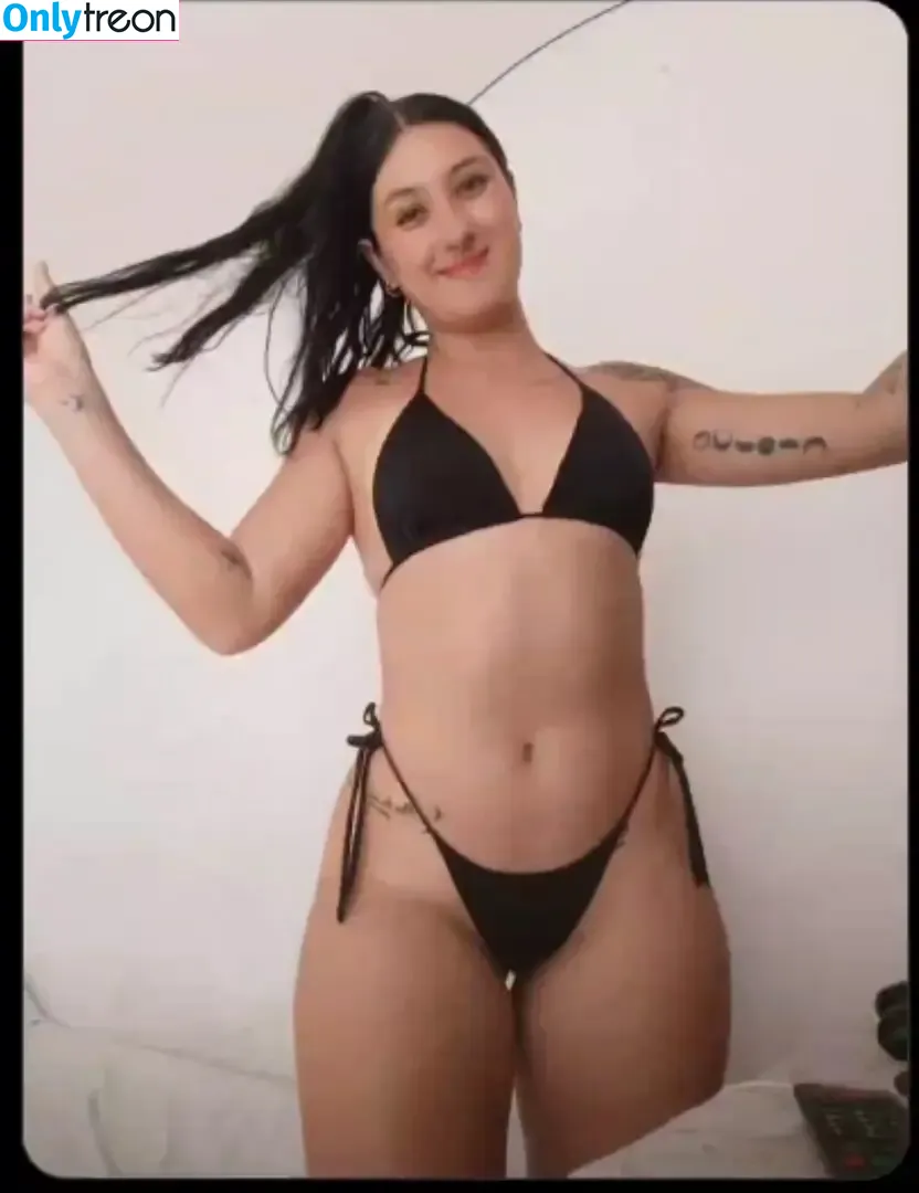 Alejandra Gaviria nude photo #0017 (Alejagaviria / Alejagaviria26 / aleja.gaviriac)