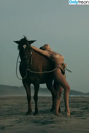 Alejandra Guilmant / AleGuilmantFan / aleguilmant фото голая #0185