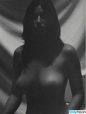 Alejandra Guilmant / AleGuilmantFan / aleguilmant фото голая #0300