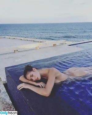 Alejandra Guilmant / AleGuilmantFan / aleguilmant фото голая #0516