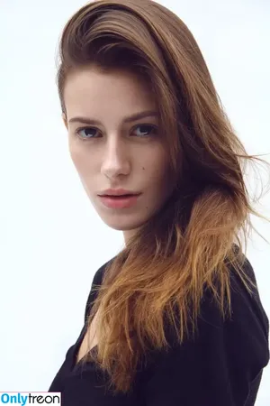 Alejandra Guilmant / AleGuilmantFan / aleguilmant nude photo #0669