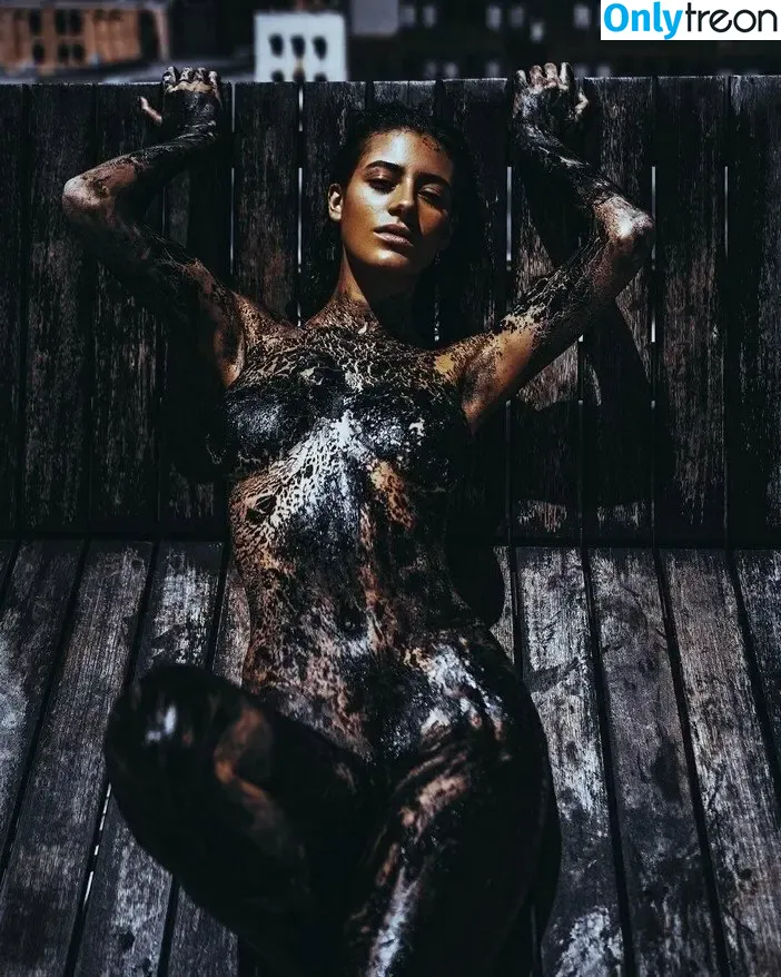 Alejandra Guilmant голая photo #0450 (AleGuilmantFan / aleguilmant)